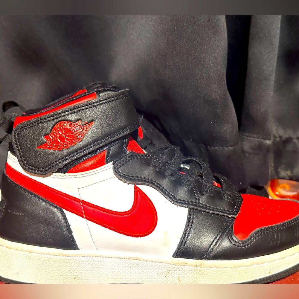 AIR JORDAN 1 HI FLYEASE (GS)